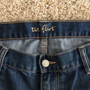 The flirt Capri pants, small slit on side